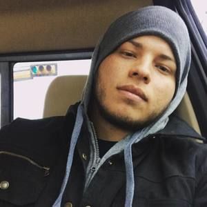 Meet your Posher, Luis